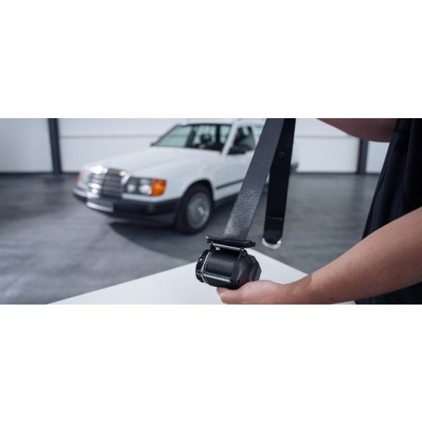 Mercedes Benz Sicherheitsgurt REPA Fond Sitze hinten links rechts E Klasse 124 er Classic