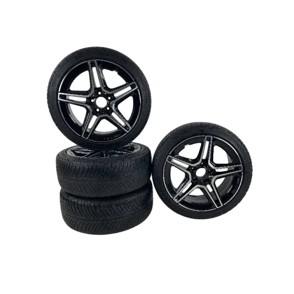 gebrauchter 18 Zoll A Klasse A35 AMG  Winterkomplettradsatz Alu 235 40 R18 95V Michelin